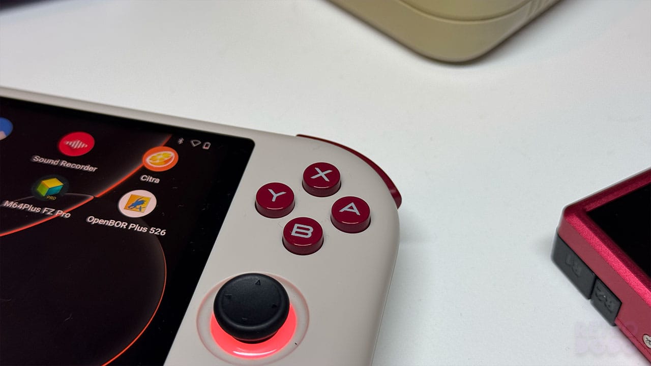 Close up of the action buttons on the MANGMI Air X