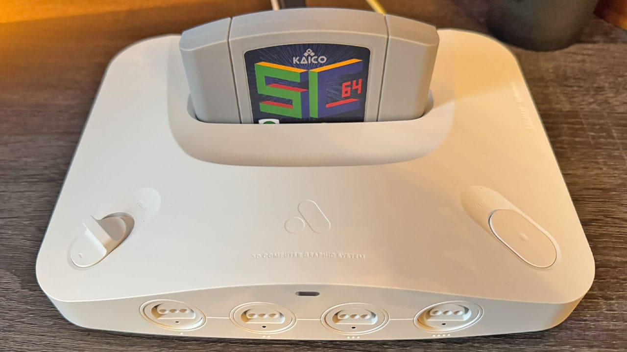 The SC64 in Seb's white Analogue 3D