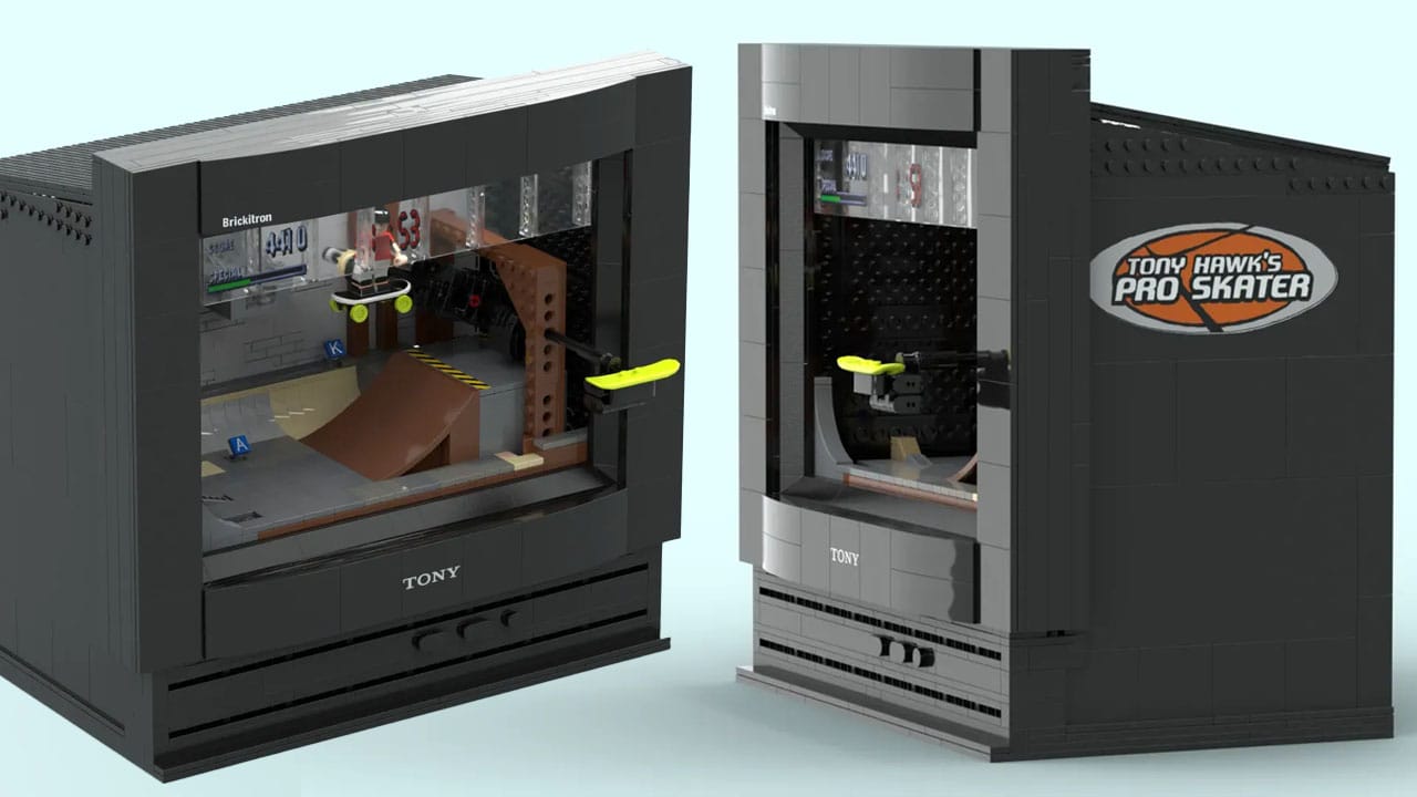 Two images of the THPS LEGO set