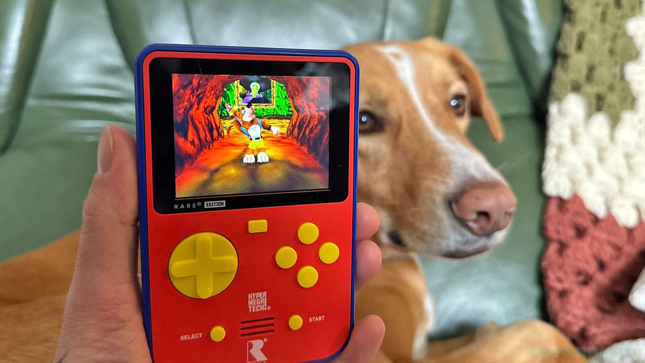 Banjo and Kazooie in the entrance to Grunty's lair