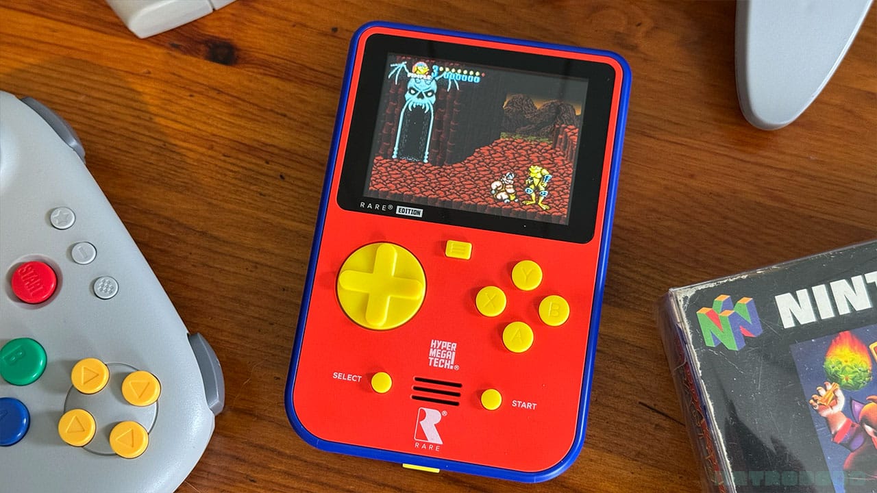Battletoads Gameplay with Rare and N64 products around the Super Pocket