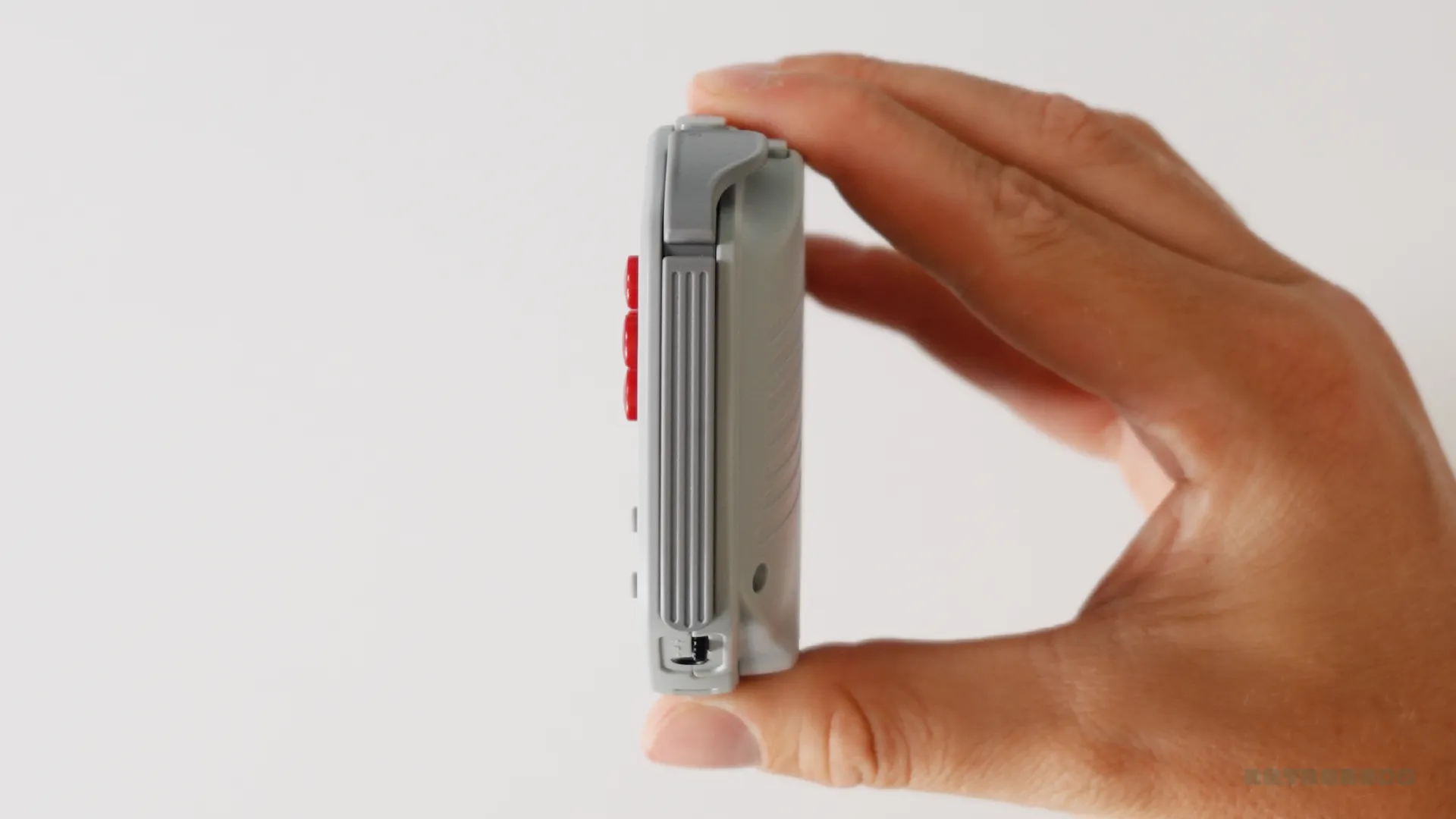 KONKR Pocket Advance Side