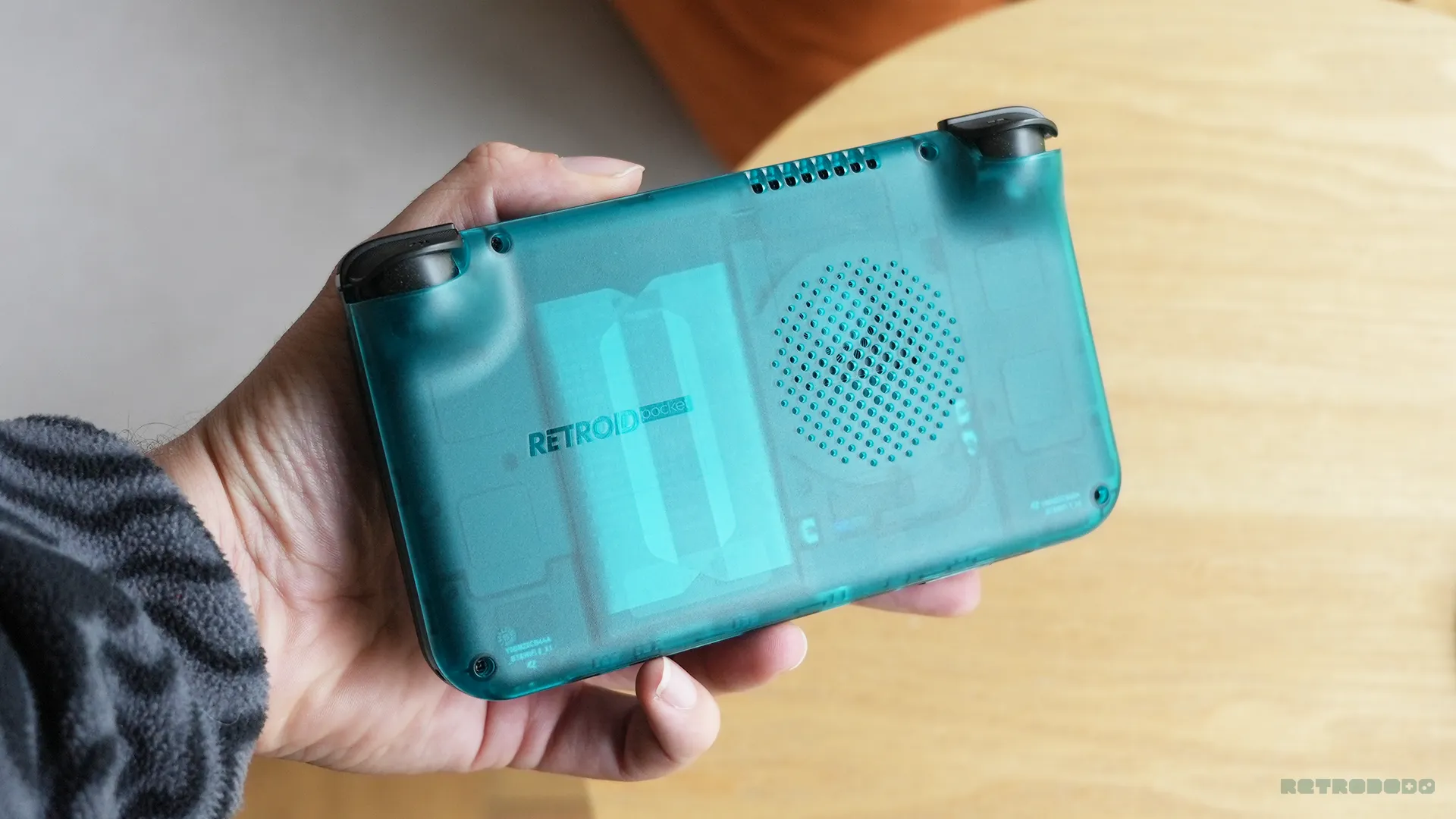 Retroid Pocket Duo Back