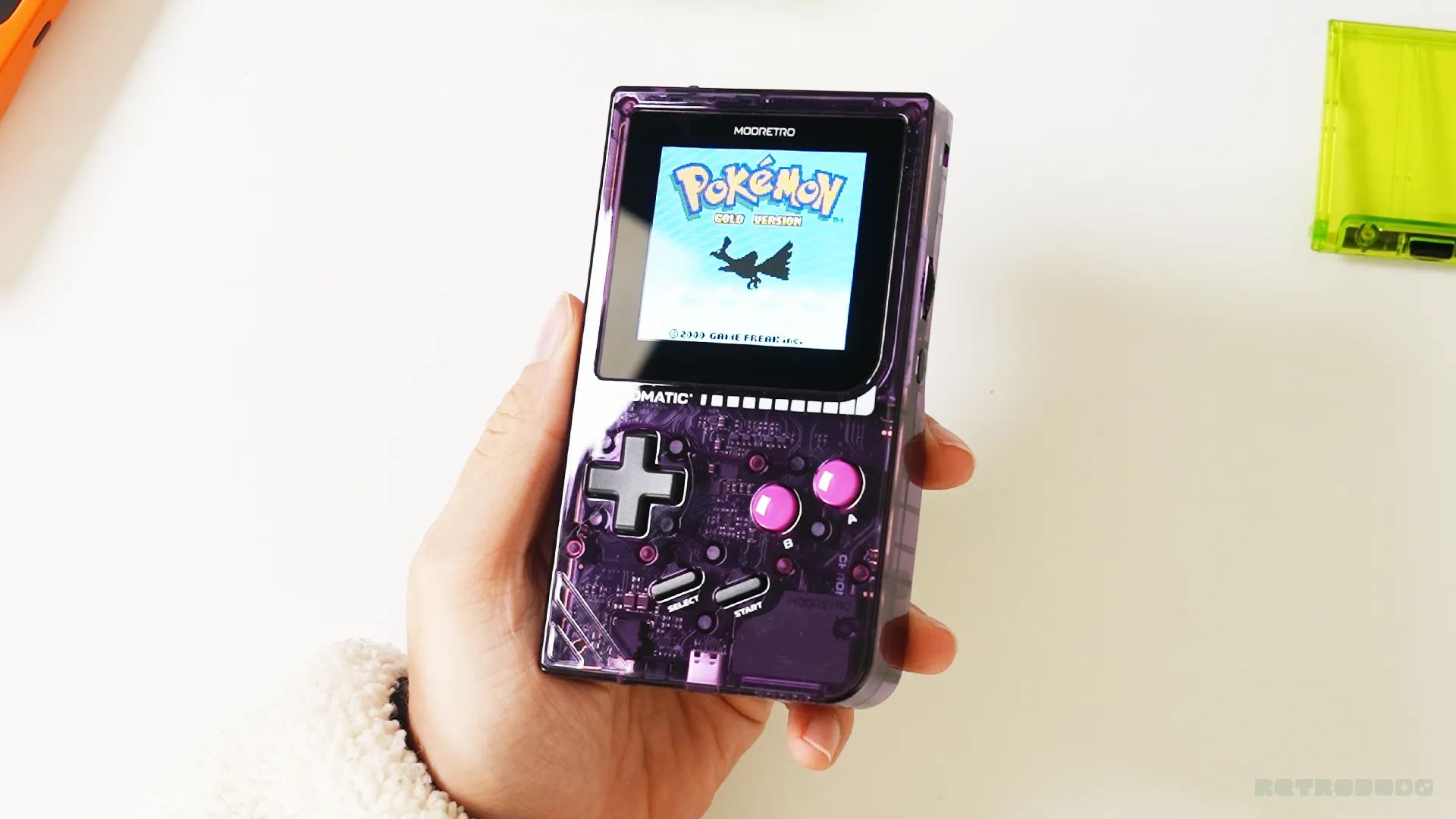 Purple Chromatic playing Pokémon Gold