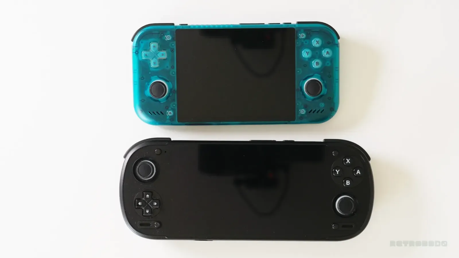 retroid pocket nova vs pocket 6