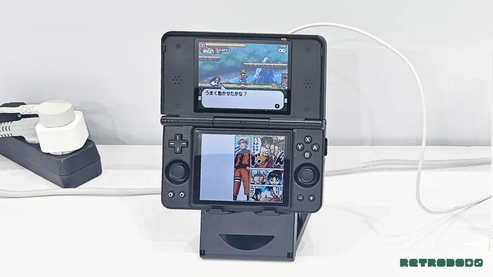 A First Real Image Of The Yoniq Duo Dual-Screen Android Handheld Is Here post feature image