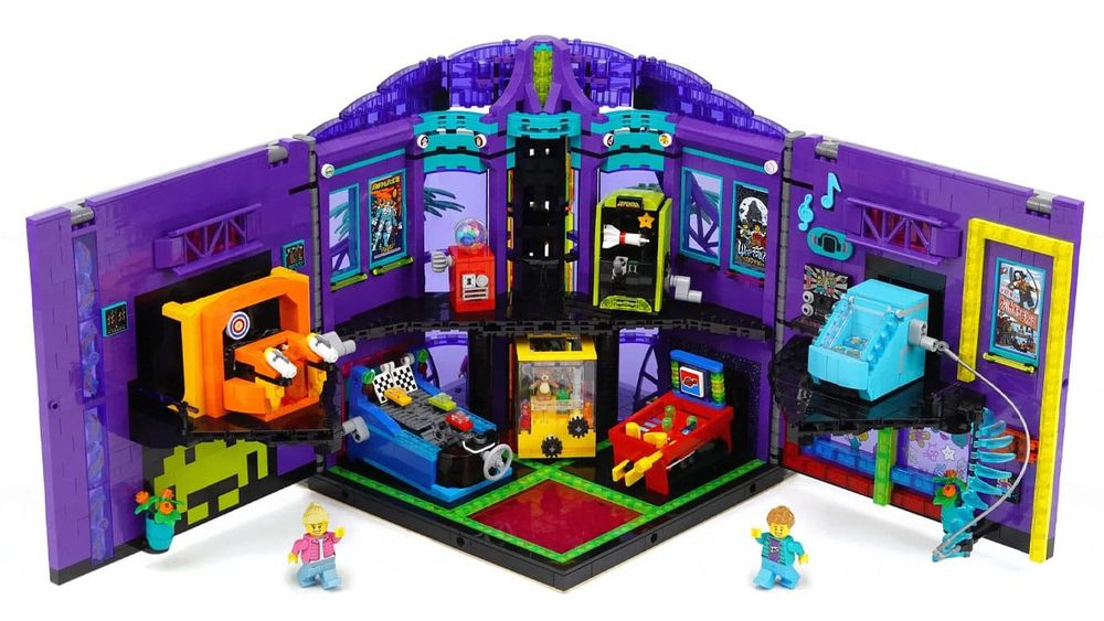 Working LEGO arcade
