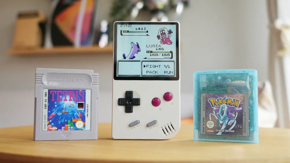FunnyPlaying's New Mini GAME BOY That Plays Cartridges Is Now Up For Sale post feature image