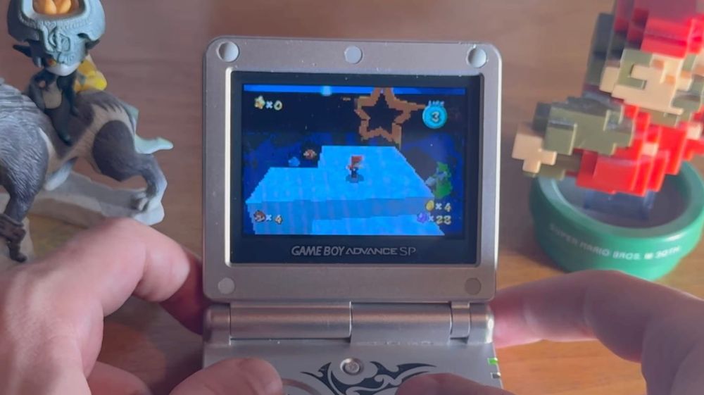 Super Mario Galaxy on a GBA SP