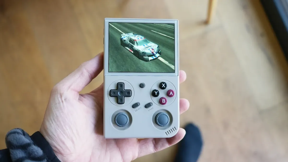 ANBERNIC RG 35 Review: The Overlooked $38 Handheld That's Worth Every Penny