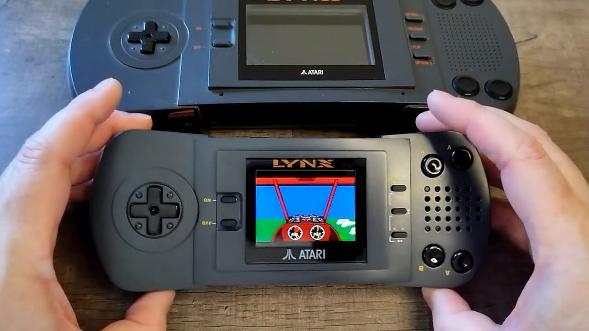 ATARI　LYNX　アタリ　リンクス Atari Lynx（アタリ リンクス）発売35周年。世界初のカラー液晶を搭載