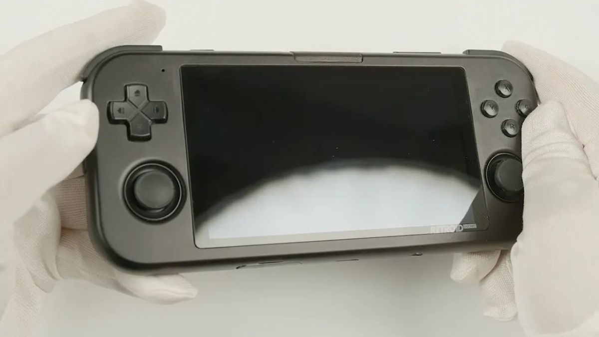 Retroid Pocket 3+ Metallic Edition Just Announced By GoRetroid