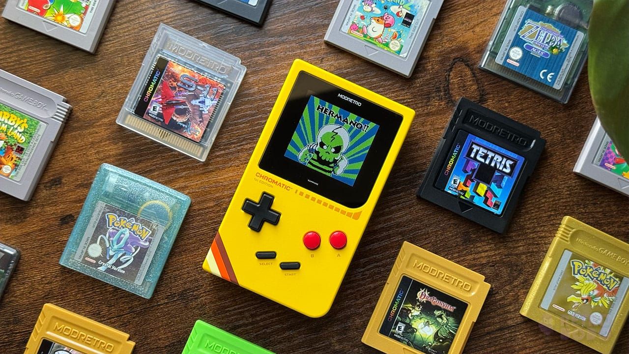 Seb's ModRetro Chromatic surrounded by games