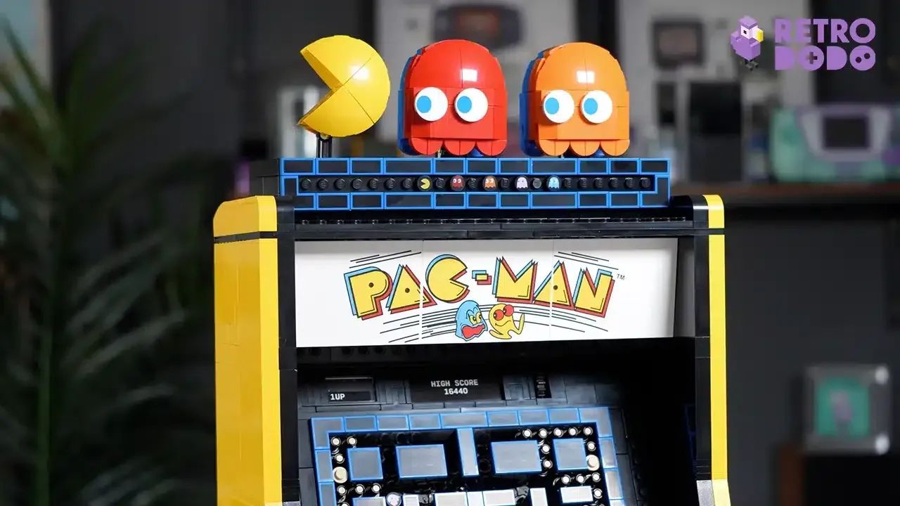 The top of a LEGO PAC-MAN set