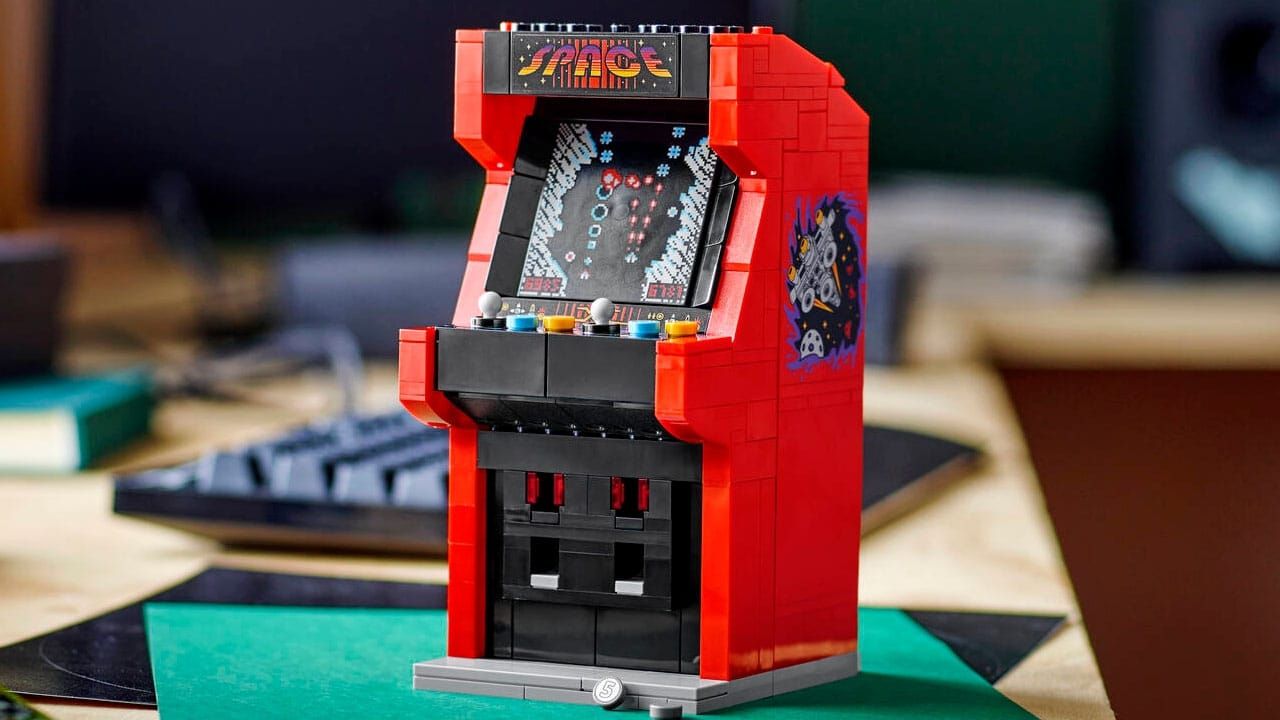 New LEGO Mini Arcade With Hidden Easter Egg Inside Drops This August post image