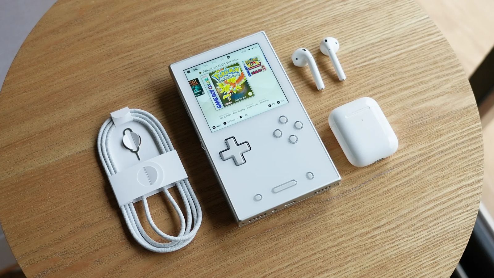 AYANEO Pocket Vert Review: If Apple Made A Handheld post image