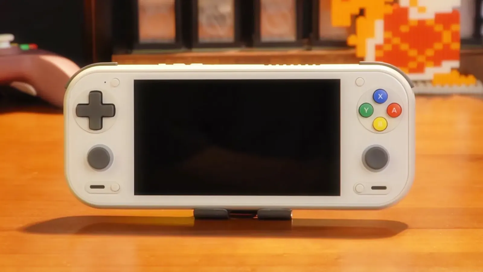 ANBERNIC Shows Off The RG 55G1 In A Hands-On Video post image