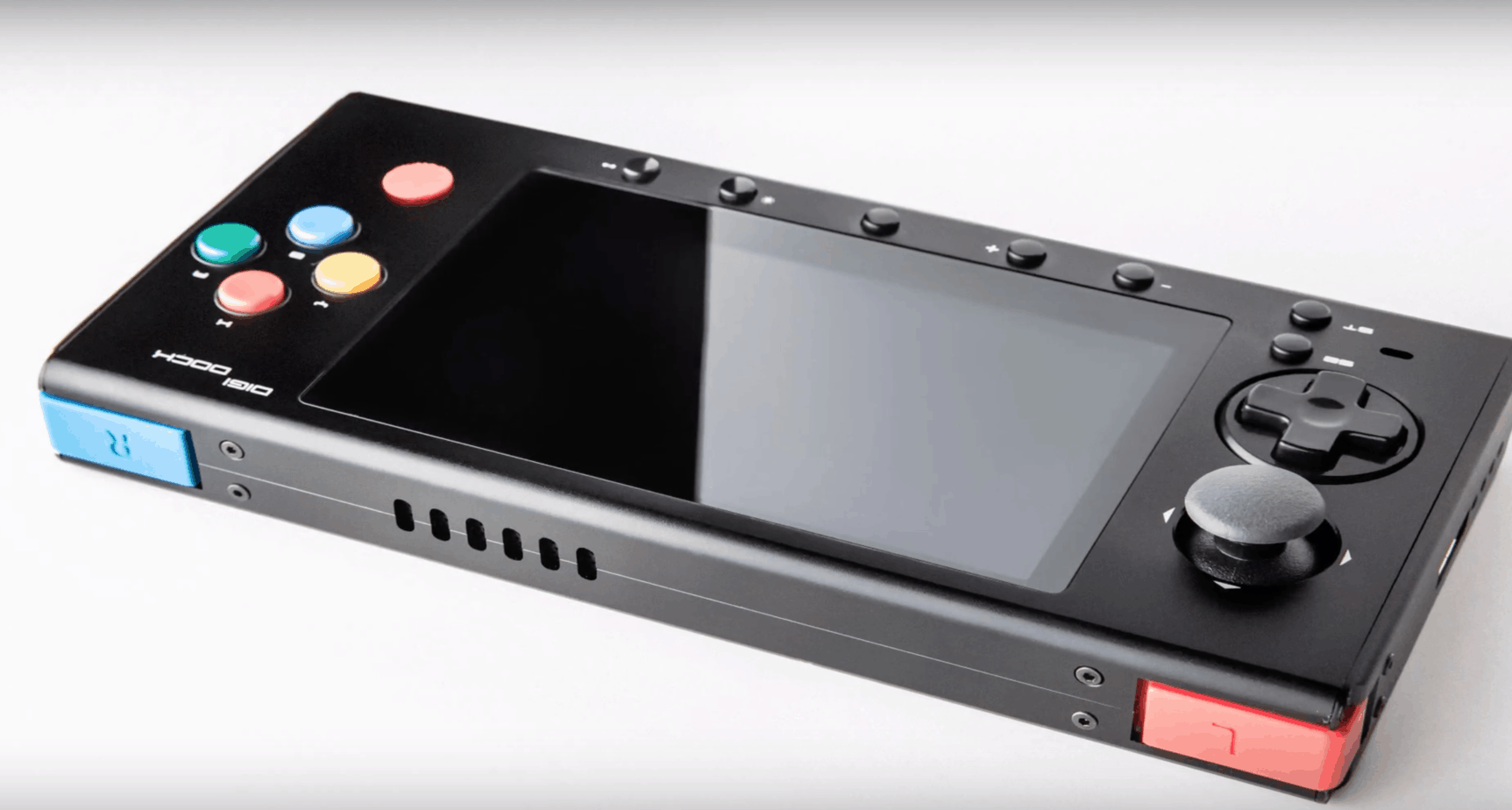 The Digi Dock has some odd looking R buttons, but only real-life testing will prove whether they feel good or not. 