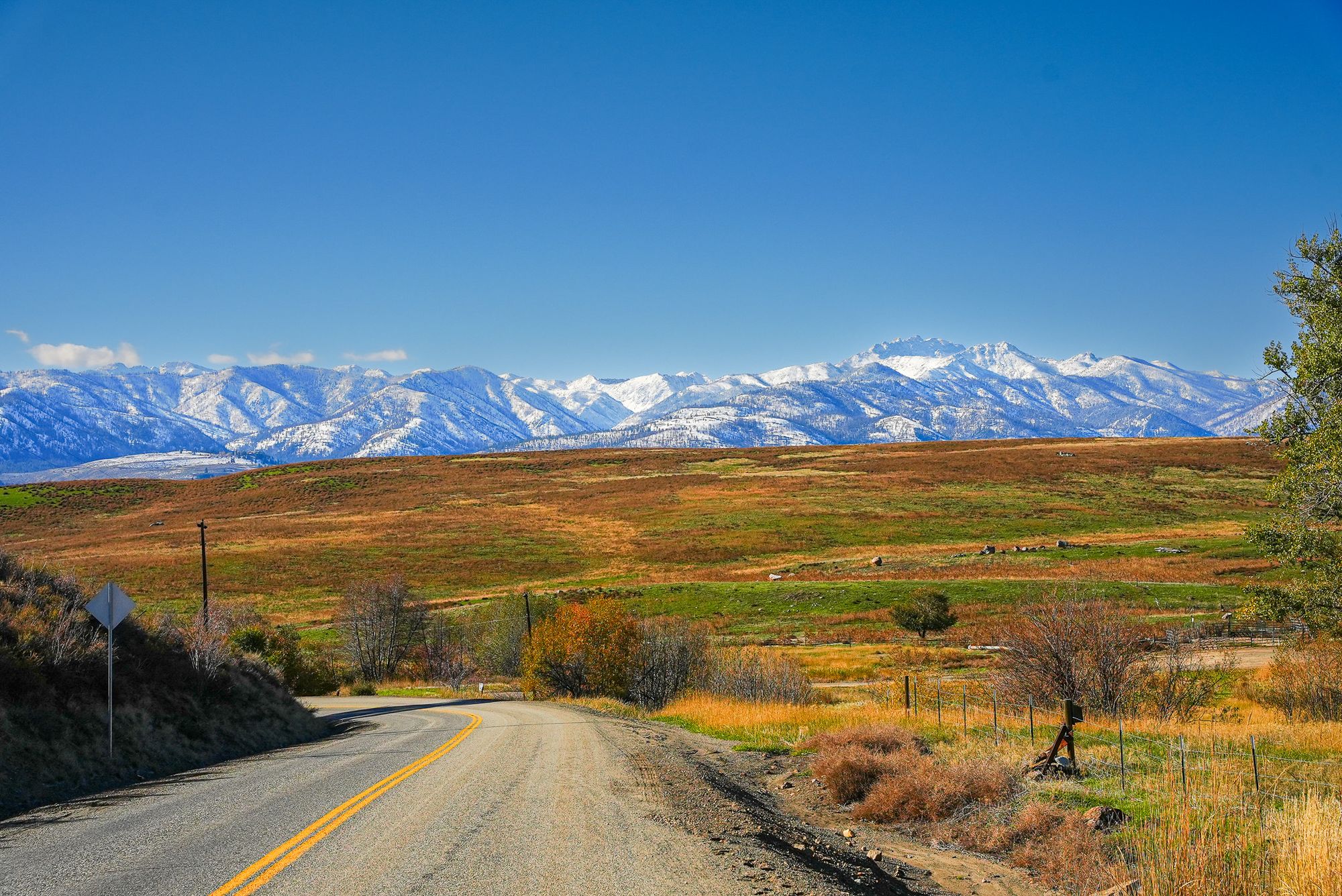country road in the Methow Valley