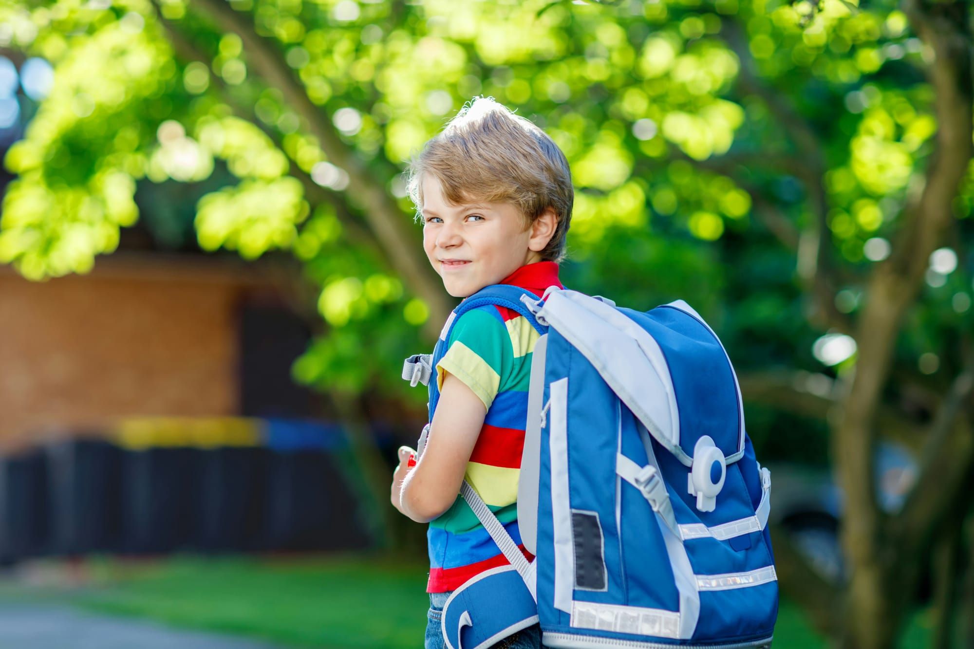 ¿Y si yo ya no estoy?              Cómo asegurarles la universidad a tus hijos aunque faltes mañana