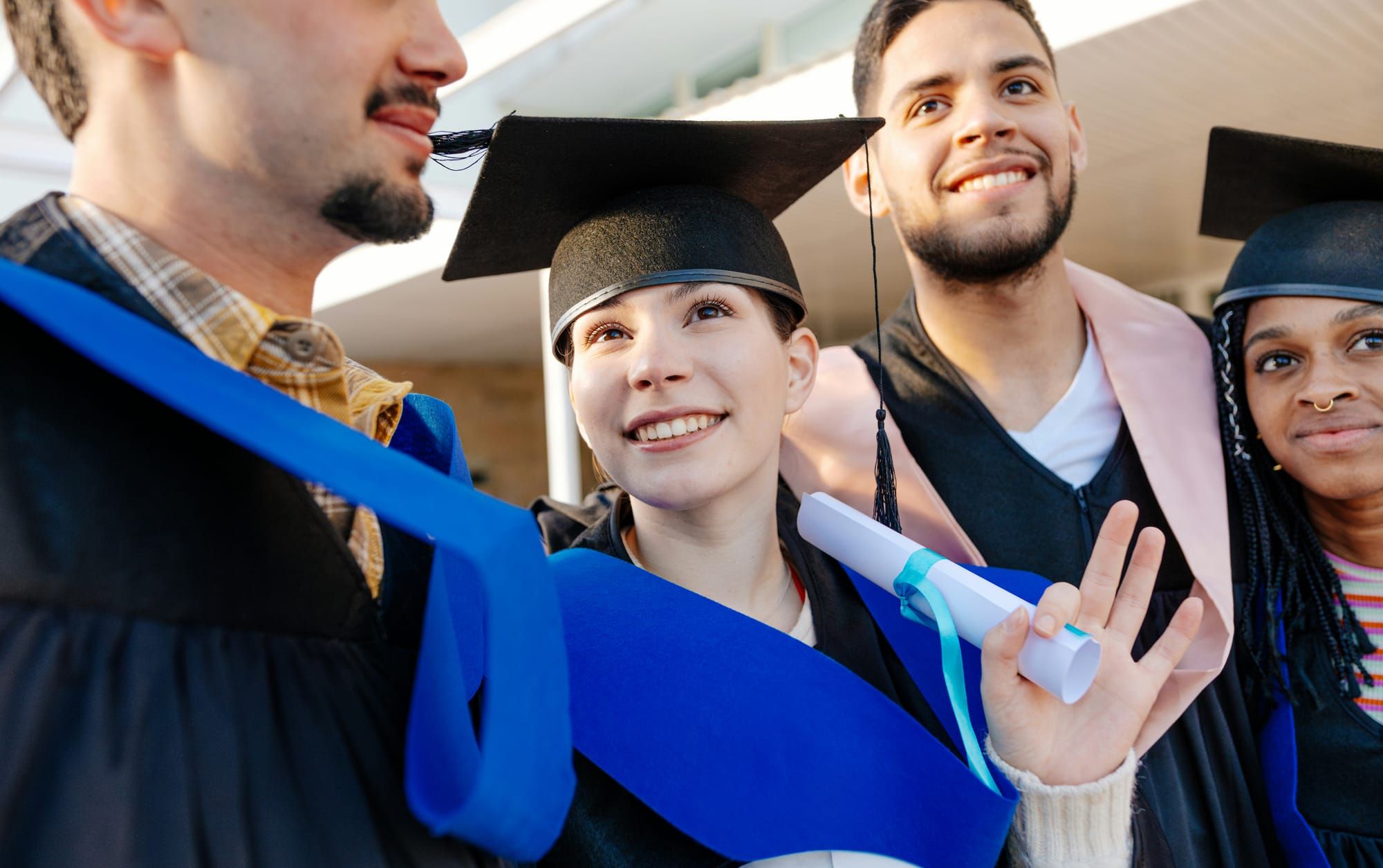María y el regalo que le cambió la vida a su hijo: universidad asegurada