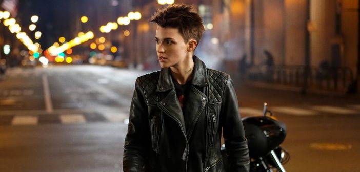 watch batwoman canada