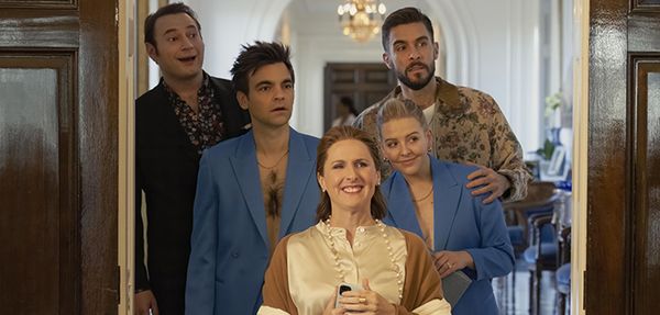 stream the other two season 3 canada
