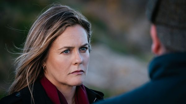 stream irish blood in canada new alicia silverstone series