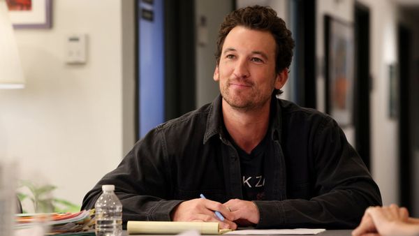 miles teller nikki glaser glen powell saturday night live november 2025
