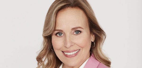 is Laura related to Cyrus and Martin on general hospital?