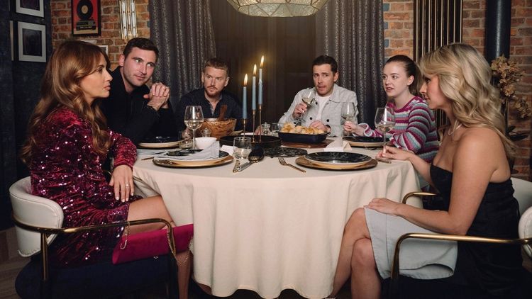 Canadian Coronation Street Spoilers: Maria Thinks Gary and Sarah Are Having an Affair
