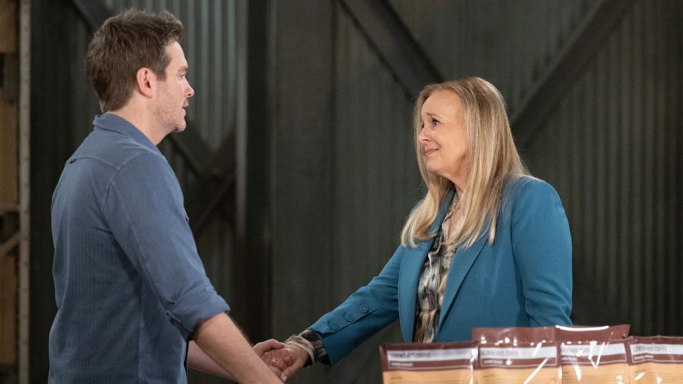 General Hospital Spoilers: Laura Relishes Her Victory