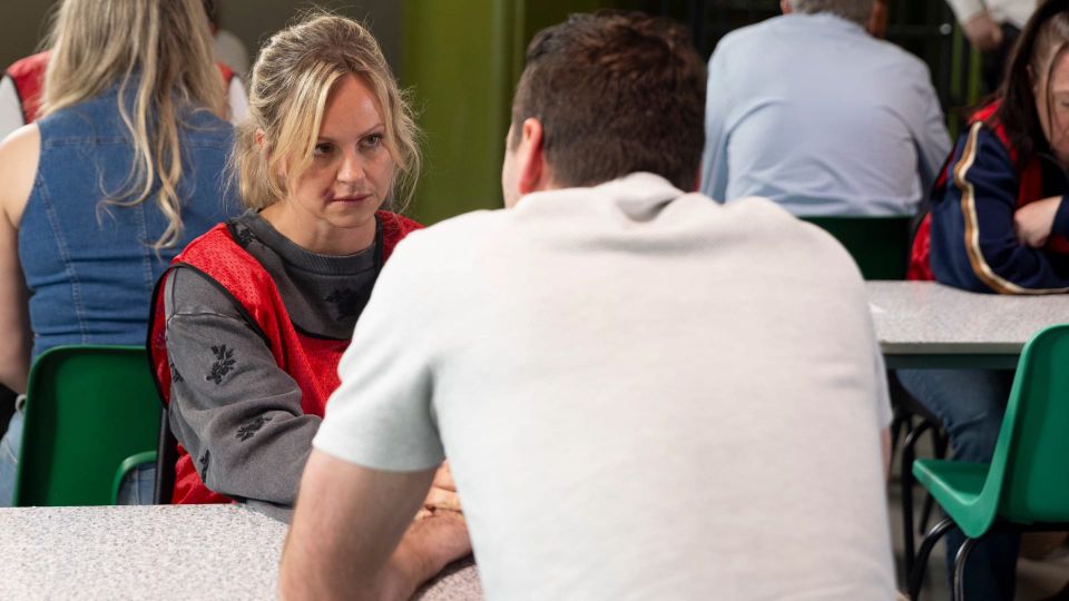 Canadian Coronation Street Spoilers: Will Sarah Break Up with Kit?