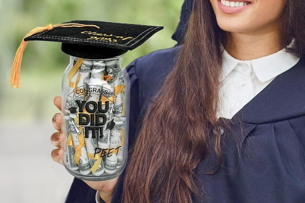 backyard graduation party decorations