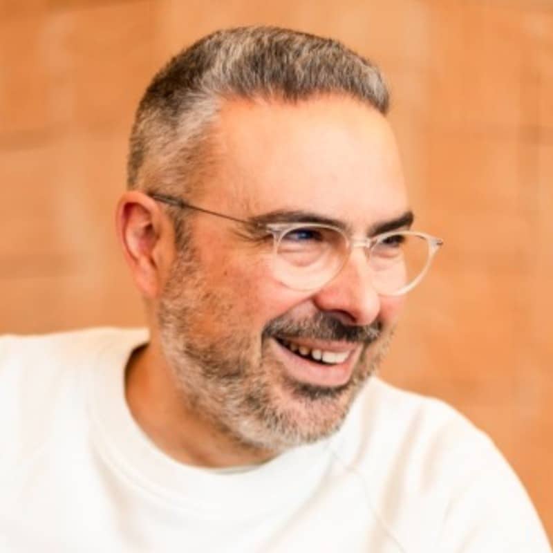 Portrait de Romain Giacalone fondateur de Welkomz
