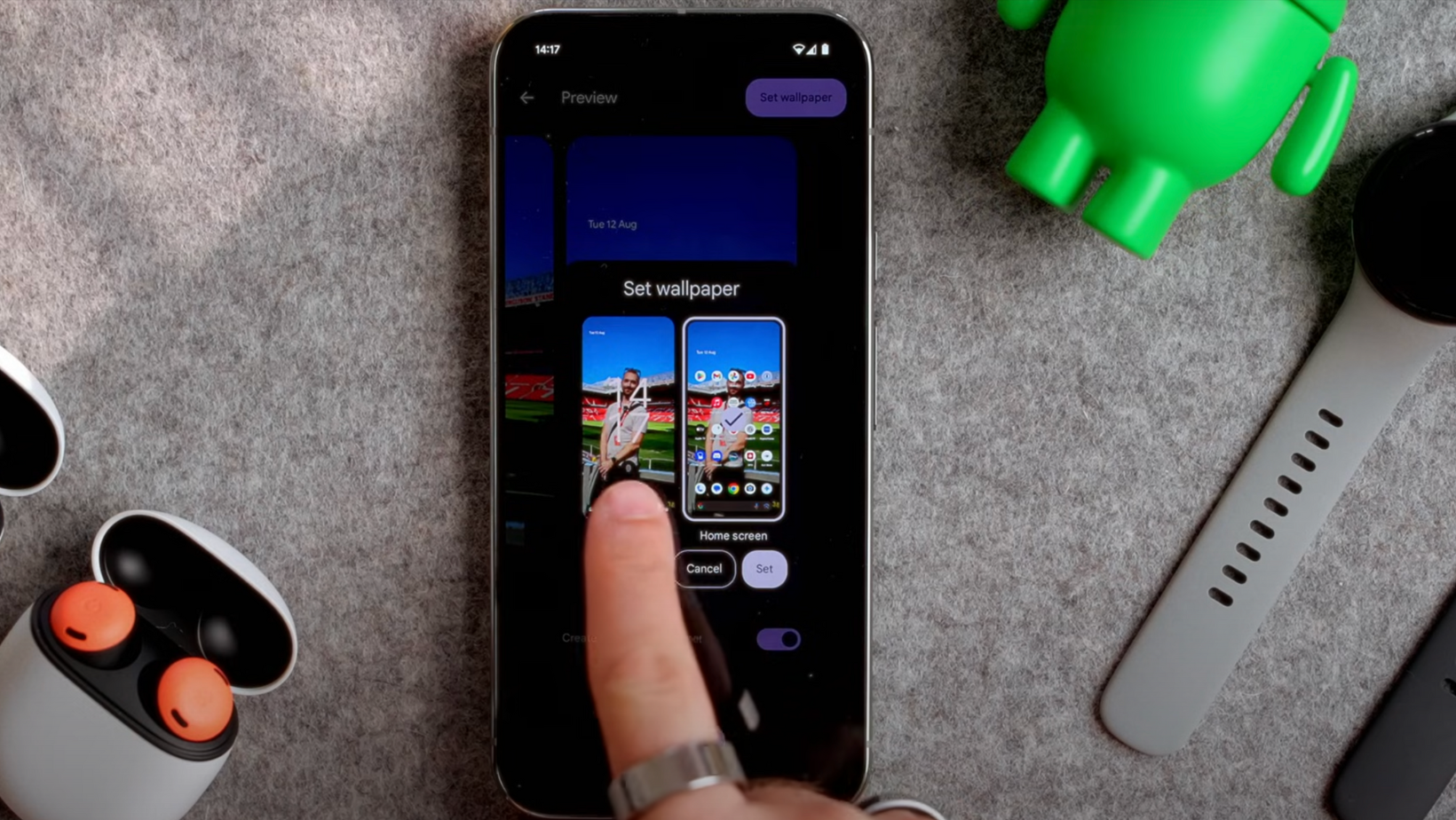 Customize Wallpapers and Styles