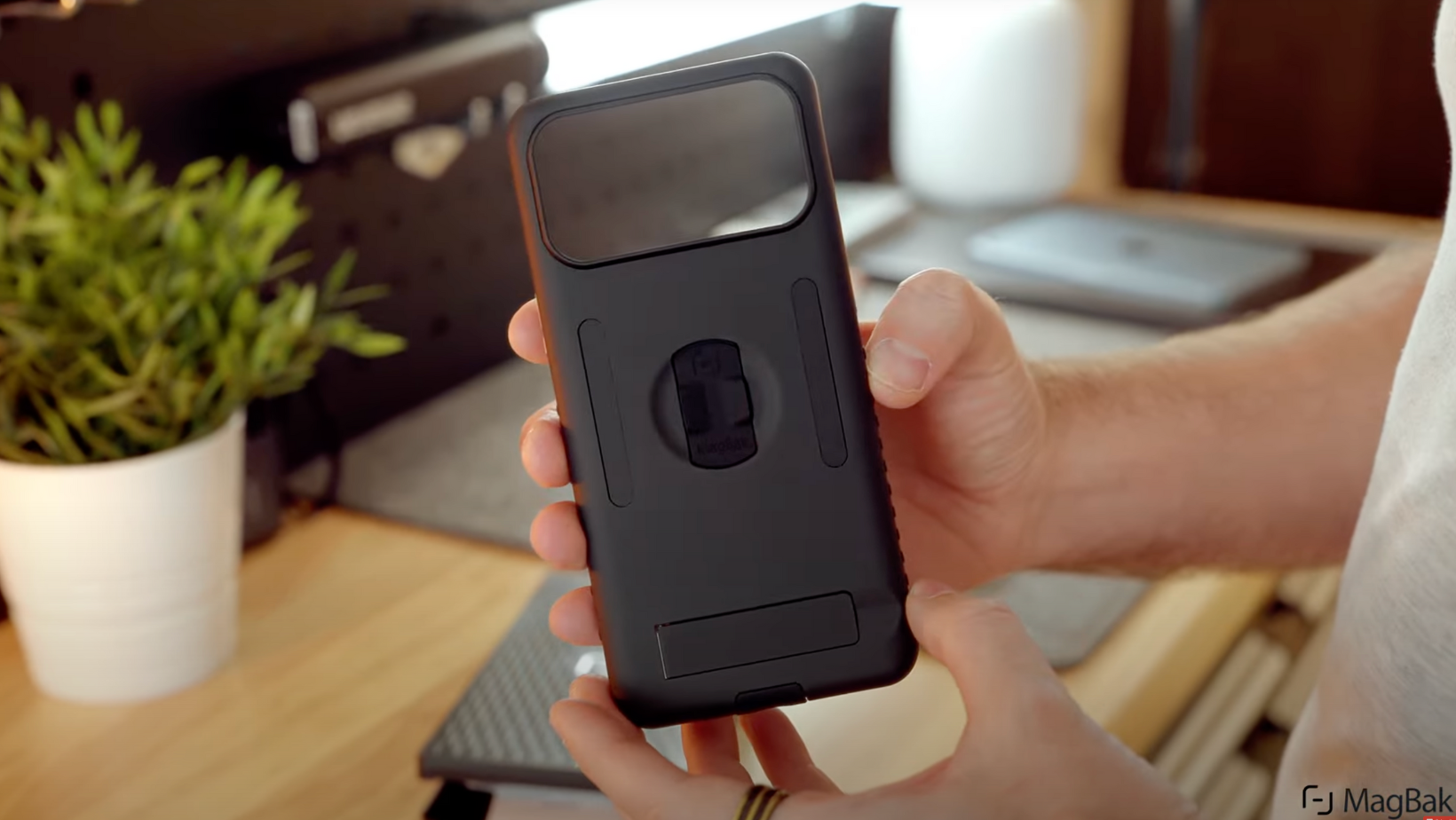 MagBak Case: The Must-Have iPhone 17 Accessory