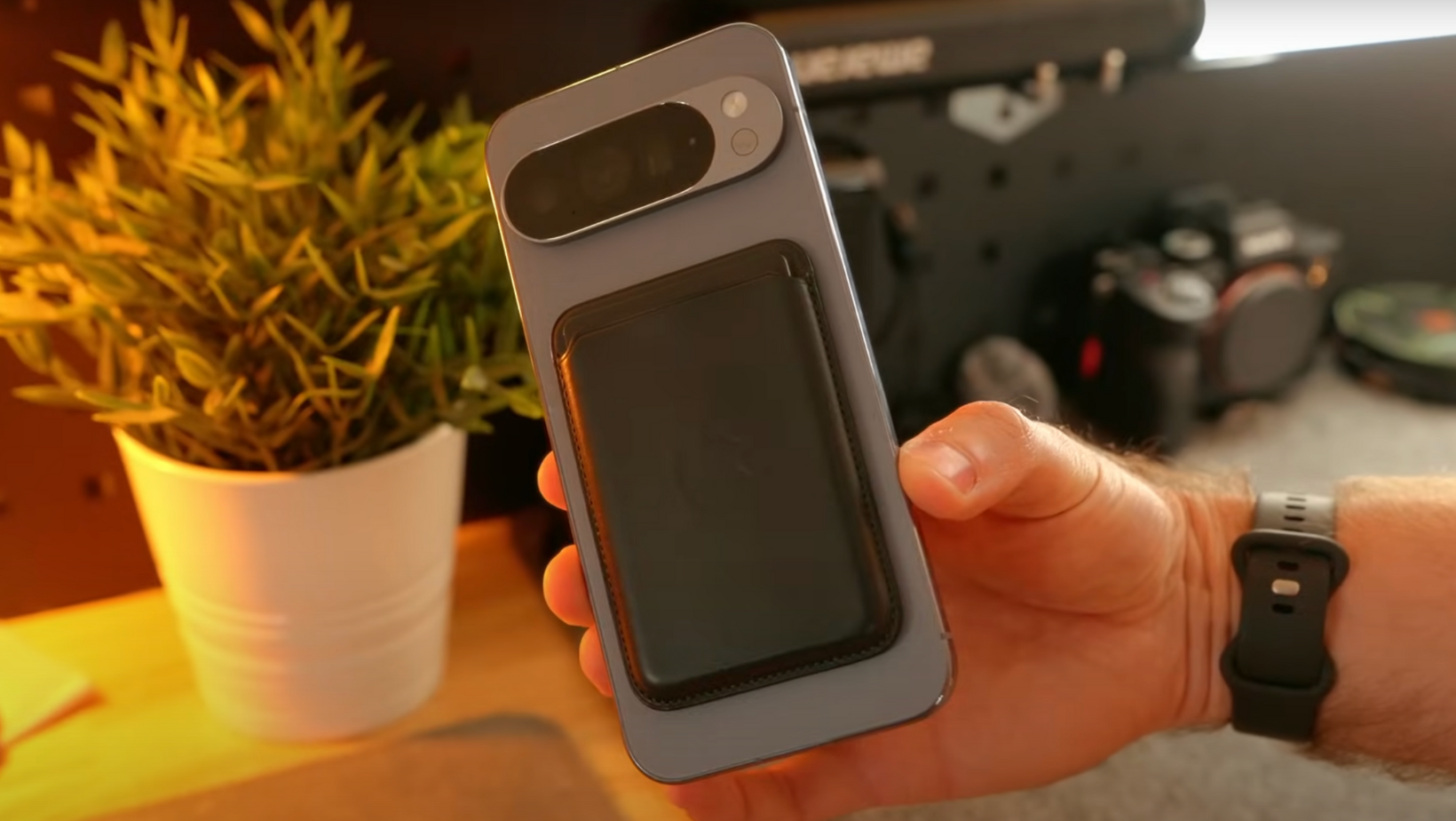 Wallets That Snap On