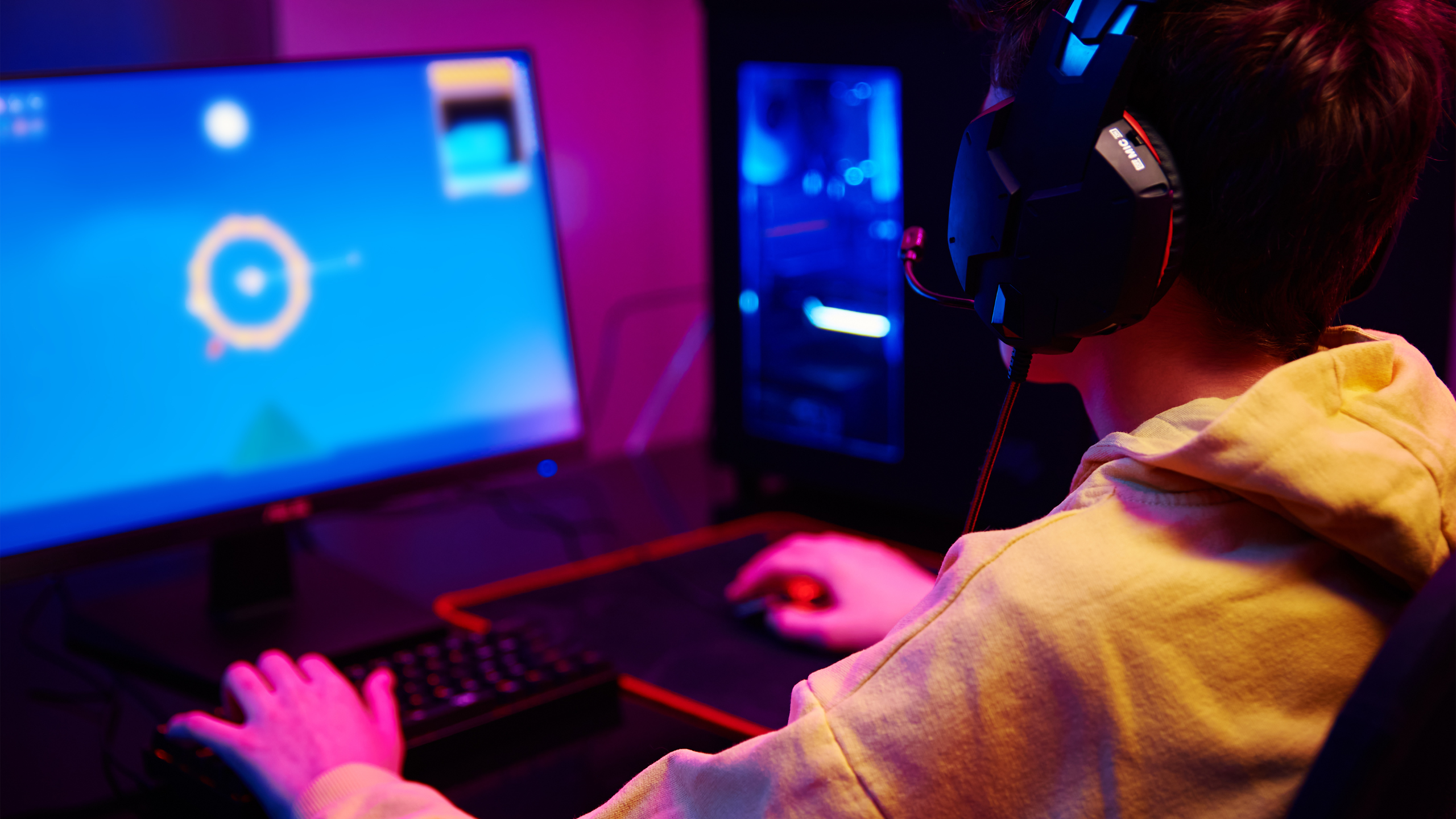 What Is the Samsung TV Gaming Hub?