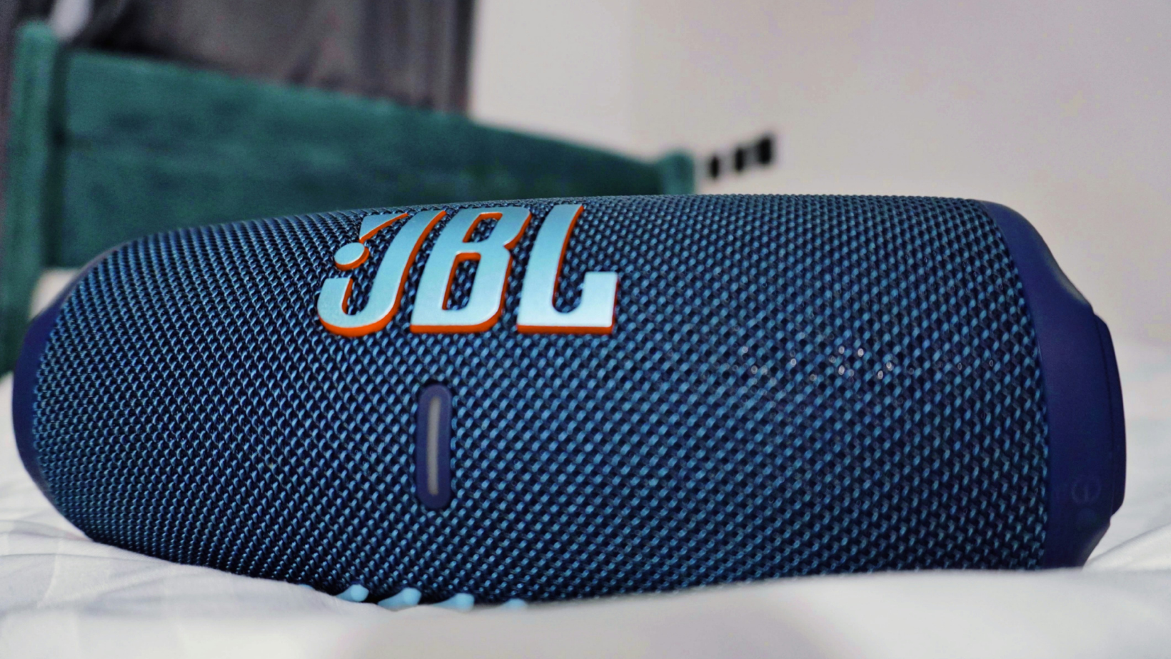 The Verdict on JBL Flip vs Charge