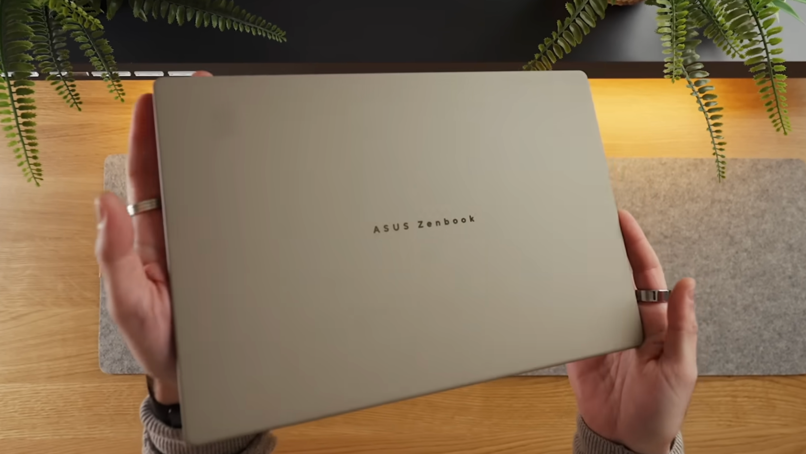 ASUS Zenbook A14