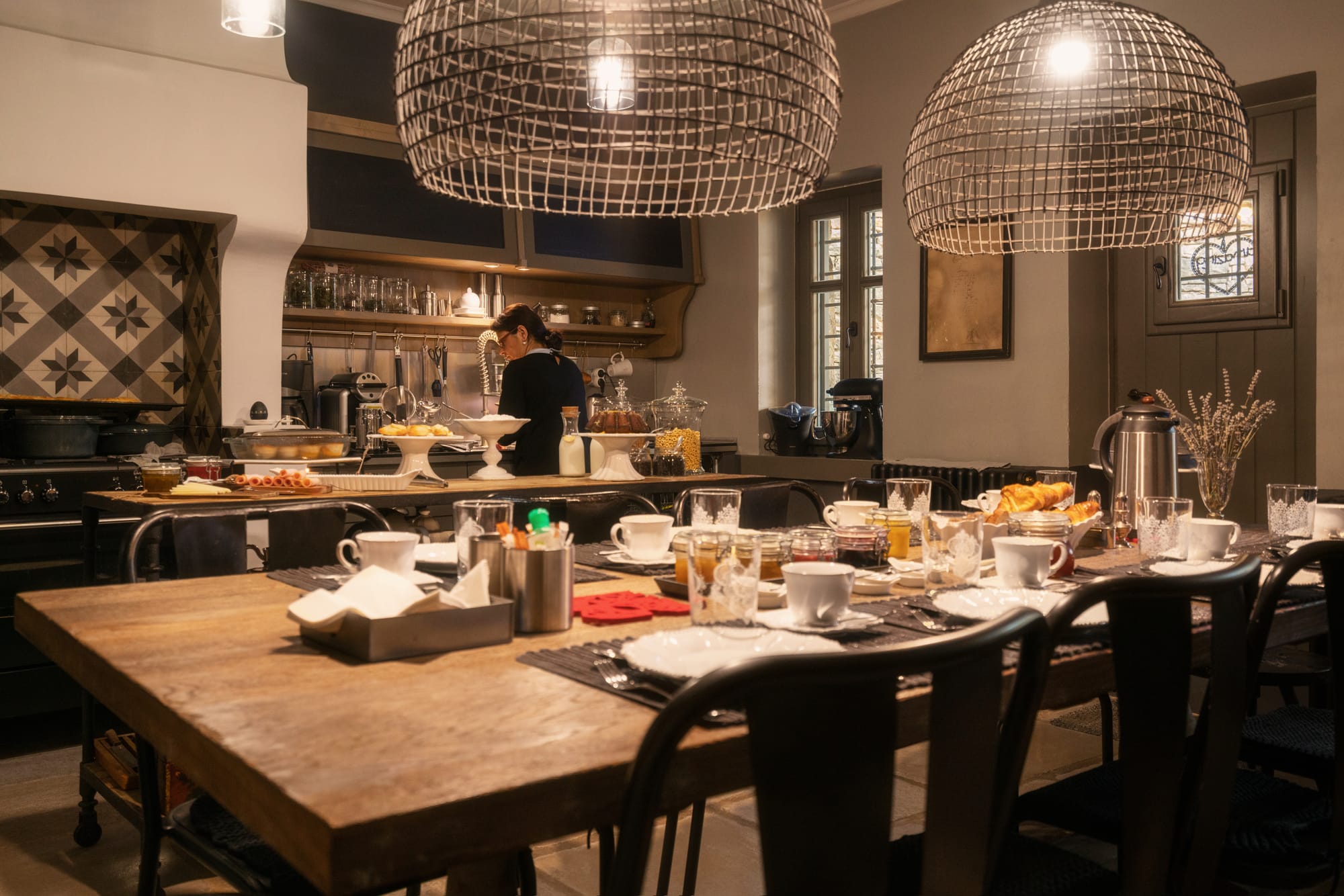 kitchen breakfast table morning Apeiros Chora