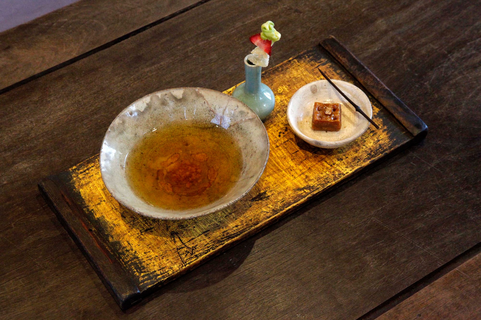 RakkojaeSeoul_CreditRakkojaeSeoul_Soup_dessert breakfast tray with tea and traditional rice porridge