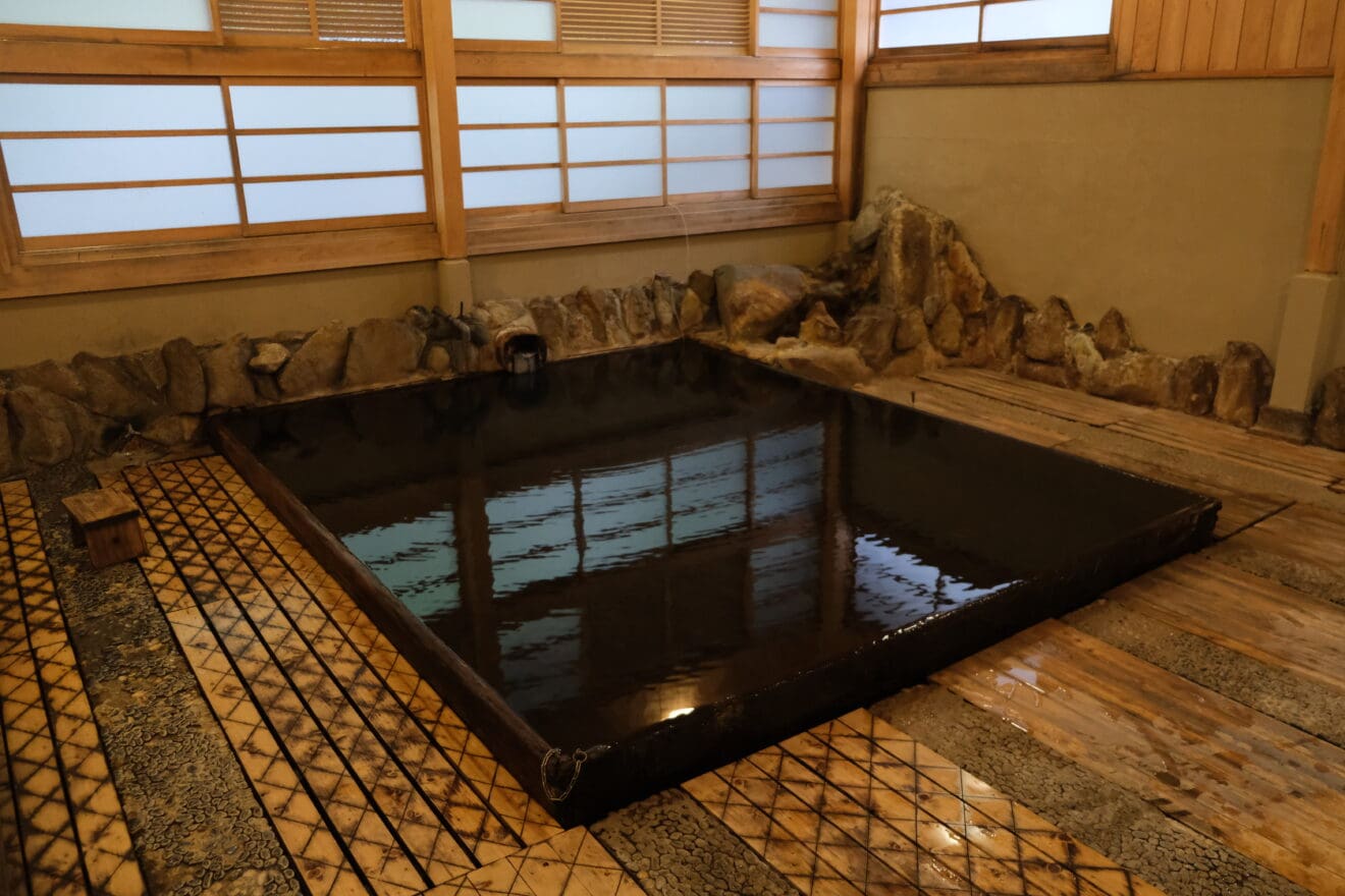 Yunomine_CreditKultureKween_Onsen_Inside