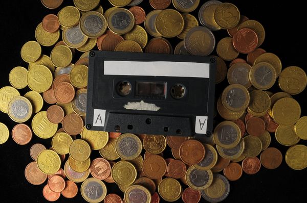 The clock is ticking: why neighbouring rights royalties expire