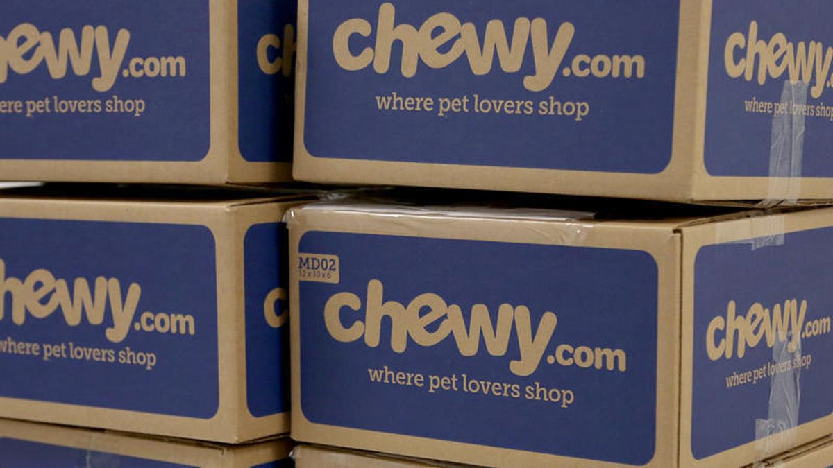 Announcing... Chewy! 🐶