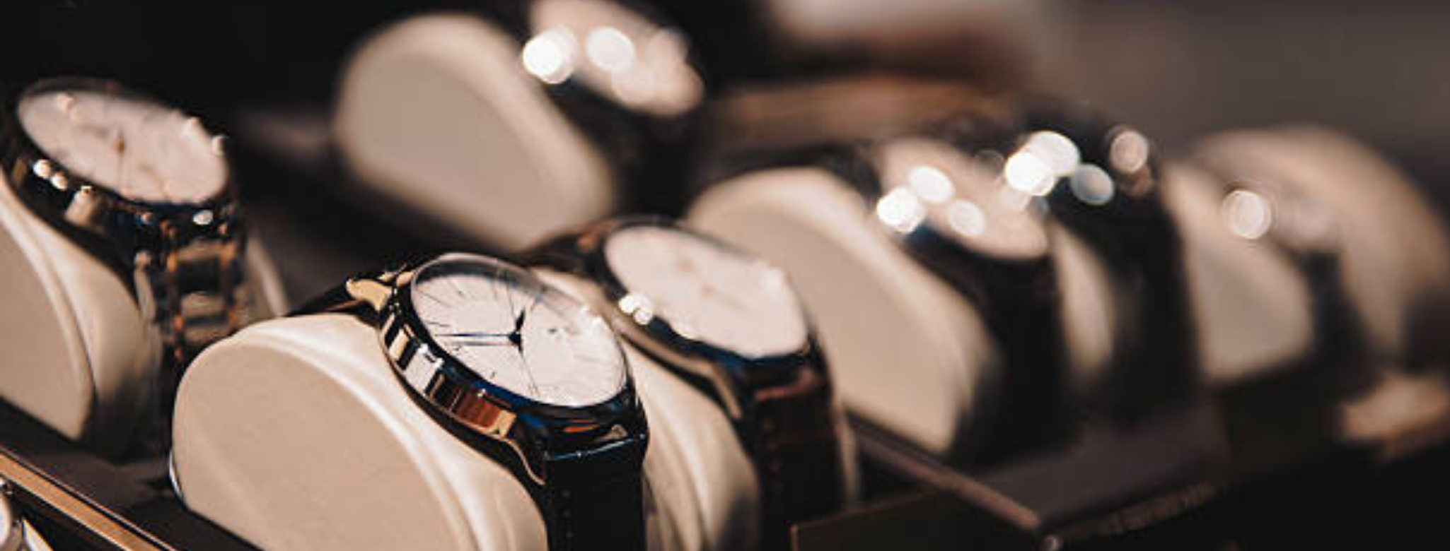 Luxury Valentine’s Day Gifts for Your Man 🎁