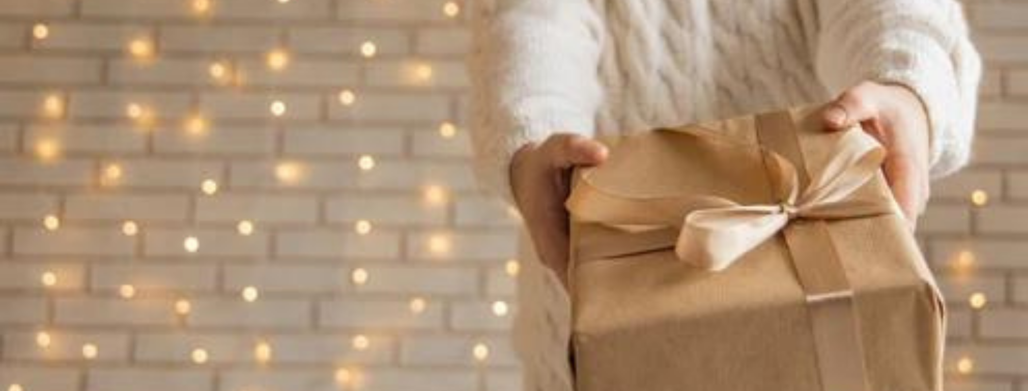 Send a Gift This Valentine’s Day 💗