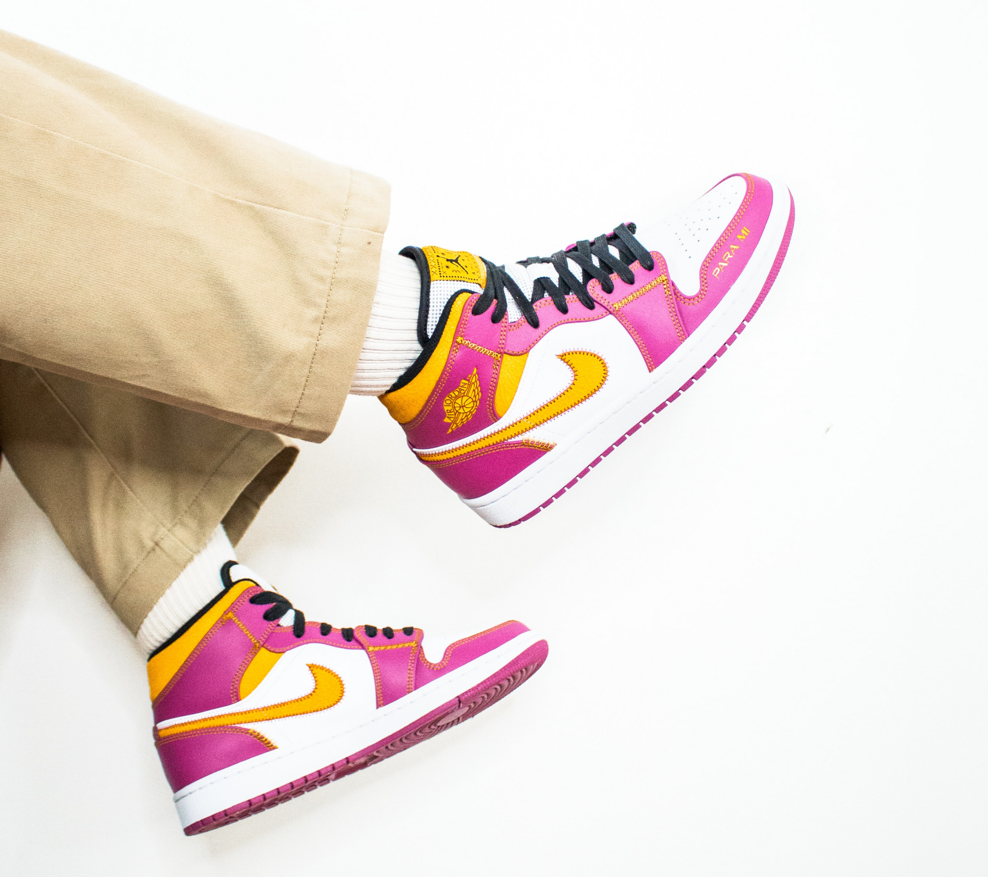 Gifts for the Sneakerhead with Up to 15% in Bitcoin Rewards for You