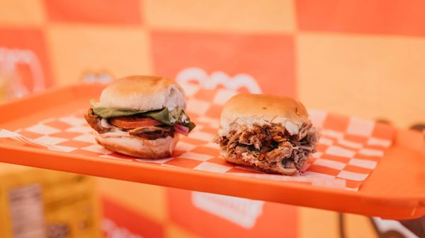 Buns Hawaii: Gourmet Sliders Making Waves at the University of Hawaii